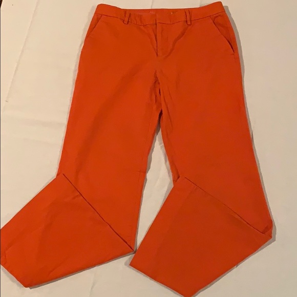 GAP Pants - Gap perfect khaki size 6